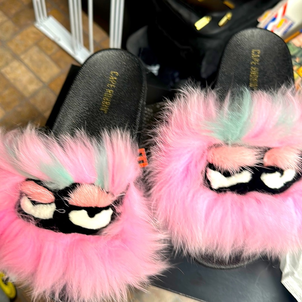 Cape Robin Mochi Slides 9 Nib - Picture 1 of 4